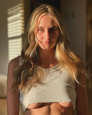 Charlotte Adams OnlyFans Leaked Free Thumbnail Picture - #Coura527uc
