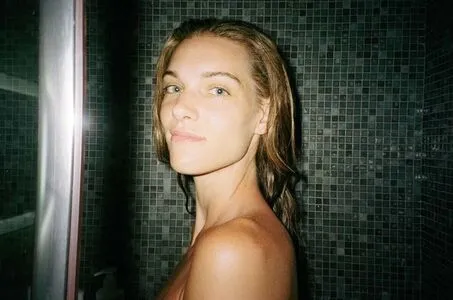 Charlotte Cardin OnlyFans Leaked Free Thumbnail Picture - #8gi0C3fVUW