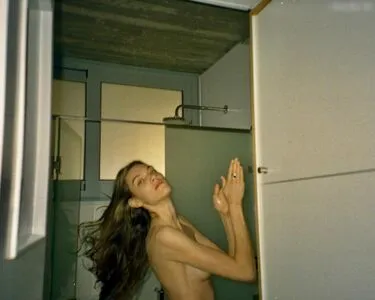 Charlotte Cardin OnlyFans Leaked Free Thumbnail Picture - #MbubYd3Fwd