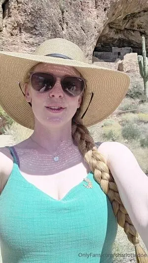 Charlotte Doe OnlyFans Leaked Free Thumbnail Picture - #omspfLyXna