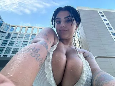 Charlotte G OnlyFans Leaked Free Thumbnail Picture - #32IaXoIpgy