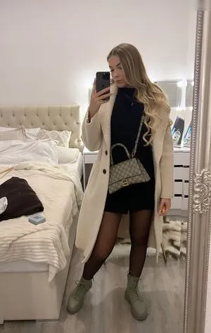 Charlotte Hegert OnlyFans Leaked Free Thumbnail Picture - #39lZuxgH23