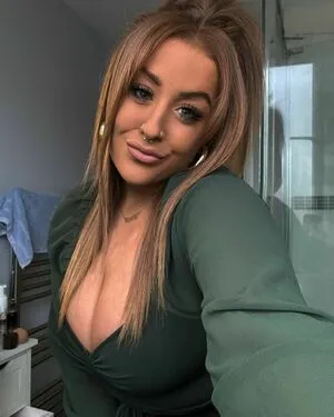 Charlotte Irvine OnlyFans Leaked Free Thumbnail Picture - #D6VqKgRjeQ
