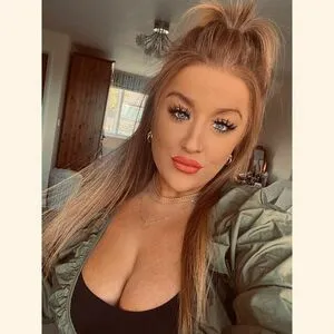 Charlotte Irvine OnlyFans Leaked Free Thumbnail Picture - #LNstByIDBC