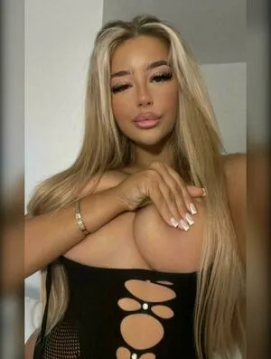 Charlotte L OnlyFans Leaked Free Thumbnail Picture - #timlAPhHAJ