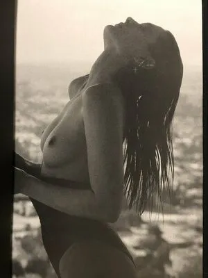 Charlotte Lawrence OnlyFans Leaked Free Thumbnail Picture - #3iWkJWD1L2