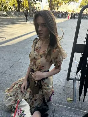 Charlotte Lawrence OnlyFans Leaked Free Thumbnail Picture - #5hgtGFsetA