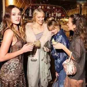 Charlotte Lawrence OnlyFans Leaked Free Thumbnail Picture - #7Wxh37ieSR