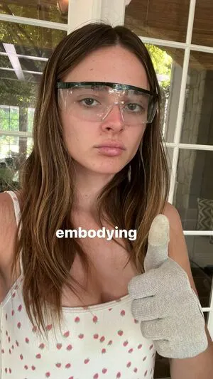 Charlotte Lawrence OnlyFans Leaked Free Thumbnail Picture - #9r4Cqytf0g