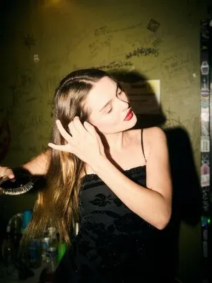 Charlotte Lawrence OnlyFans Leaked Free Thumbnail Picture - #IfrYNFW6wH