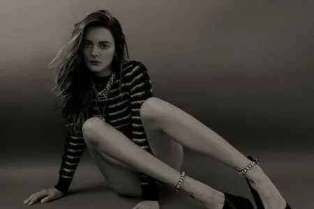 Charlotte Lawrence OnlyFans Leaked Free Thumbnail Picture - #KCRDoe6bmK