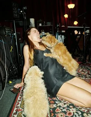 Charlotte Lawrence OnlyFans Leaked Free Thumbnail Picture - #OxqmIsNB5D