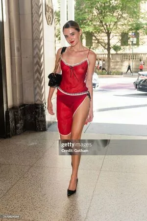 Charlotte Lawrence OnlyFans Leaked Free Thumbnail Picture - #ULkPK10VZS