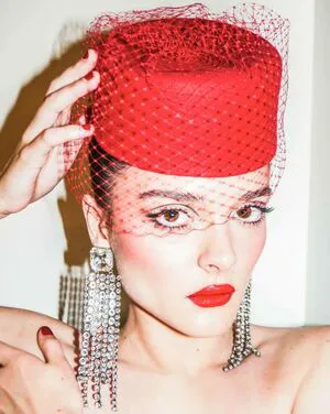 Charlotte Lawrence OnlyFans Leaked Free Thumbnail Picture - #V9j58kWwAc