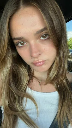 Charlotte Lawrence OnlyFans Leaked Free Thumbnail Picture - #aHDSNQ1ASn