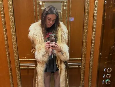 Charlotte Lawrence OnlyFans Leaked Free Thumbnail Picture - #b3yKvCZtjA