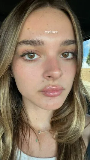 Charlotte Lawrence OnlyFans Leaked Free Thumbnail Picture - #d0fgriAUNp