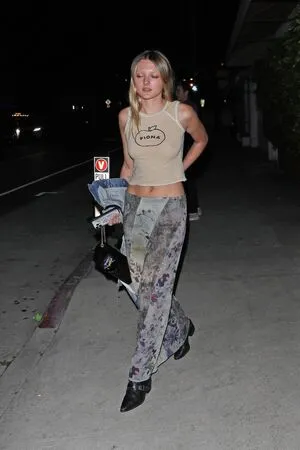 Charlotte Lawrence OnlyFans Leaked Free Thumbnail Picture - #iUXtaLPKBz