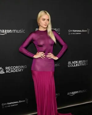 Charlotte Lawrence OnlyFans Leaked Free Thumbnail Picture - #mynQKDaXvj