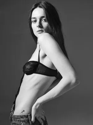 Charlotte Lawrence OnlyFans Leaked Free Thumbnail Picture - #nROkxiWt33