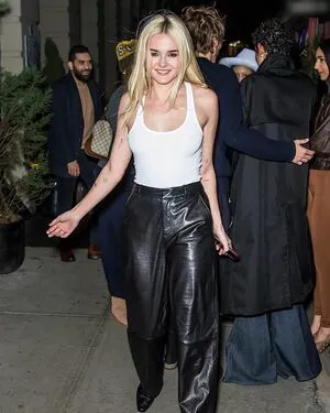 Charlotte Lawrence OnlyFans Leaked Free Thumbnail Picture - #o7sDvBesEe