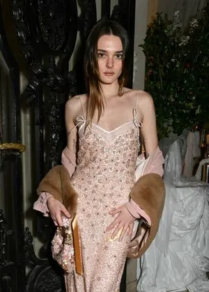 Charlotte Lawrence OnlyFans Leaked Free Thumbnail Picture - #q29nlEKhu0