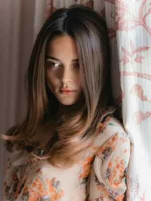 Charlotte Lawrence OnlyFans Leaked Free Thumbnail Picture - #y5CnilGJOI