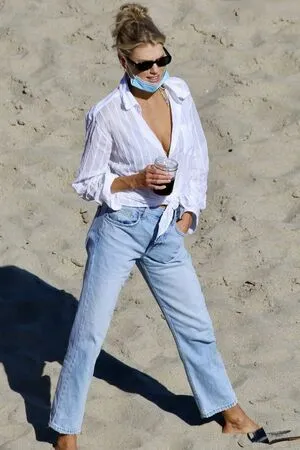 Charlotte McKinney OnlyFans Leaked Free Thumbnail Picture - #08TiV4T4gb