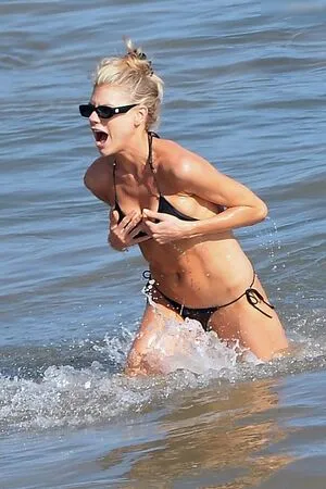 Charlotte McKinney OnlyFans Leaked Free Thumbnail Picture - #RwROjF7326