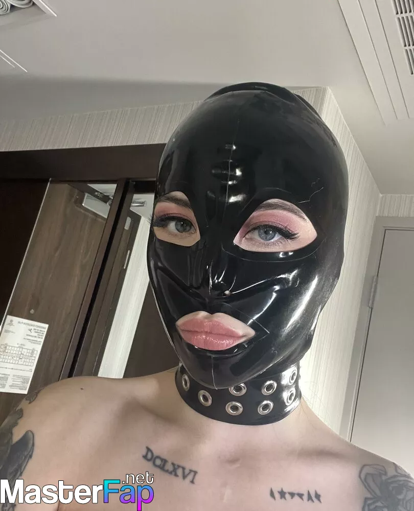 Charlotte sartre latex hood