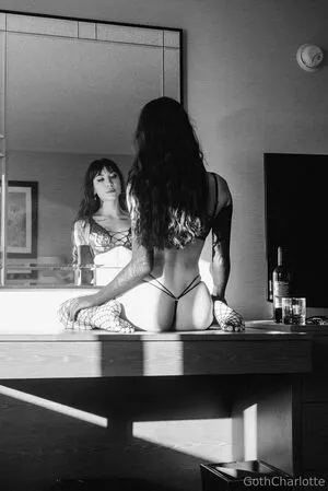 Charlotte Sartre OnlyFans Leaked Free Thumbnail Picture - #glpccp1znE