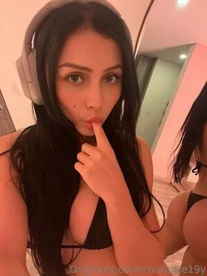 Charlotte19y OnlyFans Leaked Free Thumbnail Picture - #PdYROfX5SC