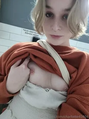 Charlotte40404 OnlyFans Leaked Free Thumbnail Picture - #4scSvw7ftr