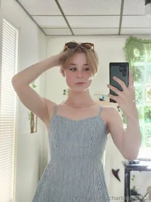 Charlotte40404 OnlyFans Leaked Free Thumbnail Picture - #Zns60i958x
