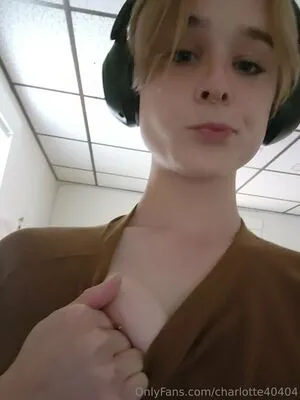 Charlotte40404 OnlyFans Leaked Free Thumbnail Picture - #izbByMFrKH