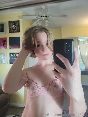 Charlotte40404 OnlyFans Leaked Free Thumbnail Picture - #trrxCw3Re9