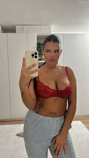 Charlottefdh OnlyFans Leaked Free Thumbnail Picture - #CAIXwL4DS3