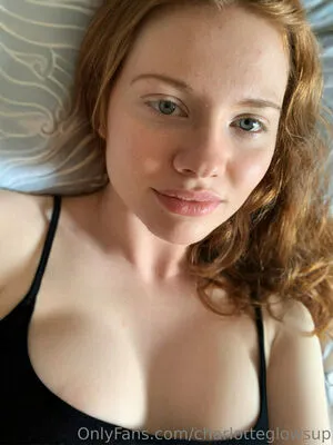 Charlotteglowsup OnlyFans Leaked Free Thumbnail Picture - #KAvAPS0meC