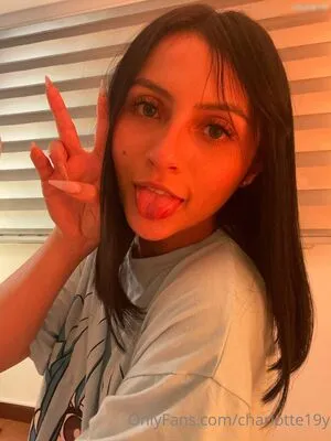 Charlottelouise OnlyFans Leaked Free Thumbnail Picture - #IlYLyZXkxS
