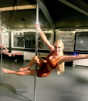 Charlottemichelle69 OnlyFans Leaked Free Thumbnail Picture - #K1NpcvlbCh