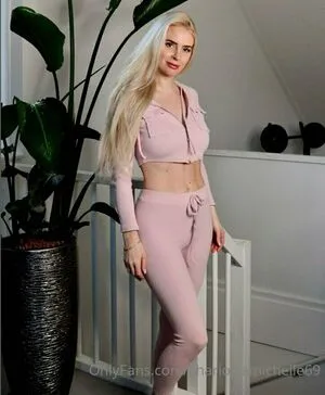 Charlottemichelle69 OnlyFans Leaked Free Thumbnail Picture - #TfiMefZ7zu