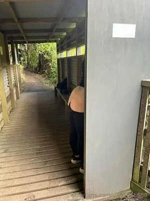 Charlottenz OnlyFans Leaked Free Thumbnail Picture - #IB2ehB9CFB