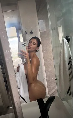 Charming Ale OnlyFans Leaked Free Thumbnail Picture - #kKq7aXUzaq