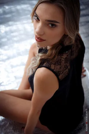 Charmmodels OnlyFans Leaked Free Thumbnail Picture - #IDUFlhG3AS