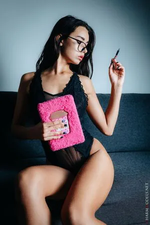 Charmmodels OnlyFans Leaked Free Thumbnail Picture - #fnng6dY9y2