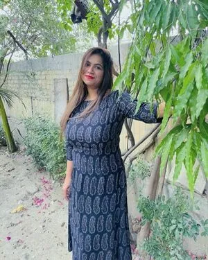 Charu S OnlyFans Leaked Free Thumbnail Picture - #AiSDJYeaPE