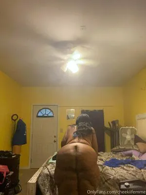 Cheekiifemme OnlyFans Leaked Free Thumbnail Picture - #xUnxbbs0yr