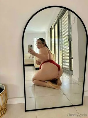 Cheeky Yelofree OnlyFans Leaked Free Thumbnail Picture - #9egNUs7qlm