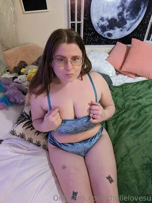 Chellelovesu OnlyFans Leaked Free Thumbnail Picture - #LyDaRWc5te