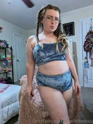 Chellelovesu OnlyFans Leaked Free Thumbnail Picture - #eaQSKHtfkV